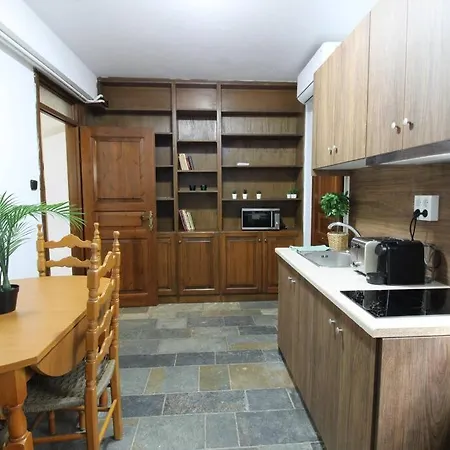 Apartament Raise Traditional Getaway *