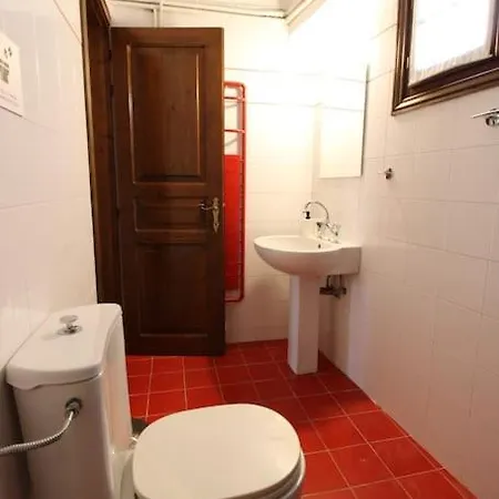 Raise Traditional Getaway Apartament