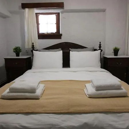 Raise Traditional Getaway *