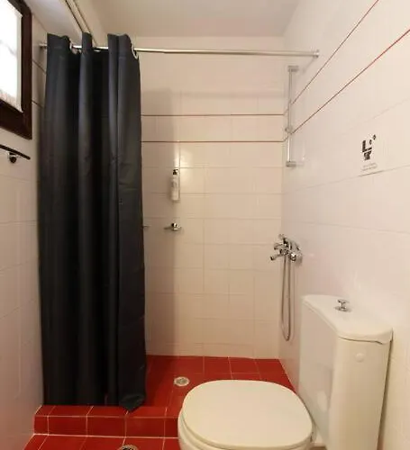 Raise Traditional Getaway * Πολύδροσος